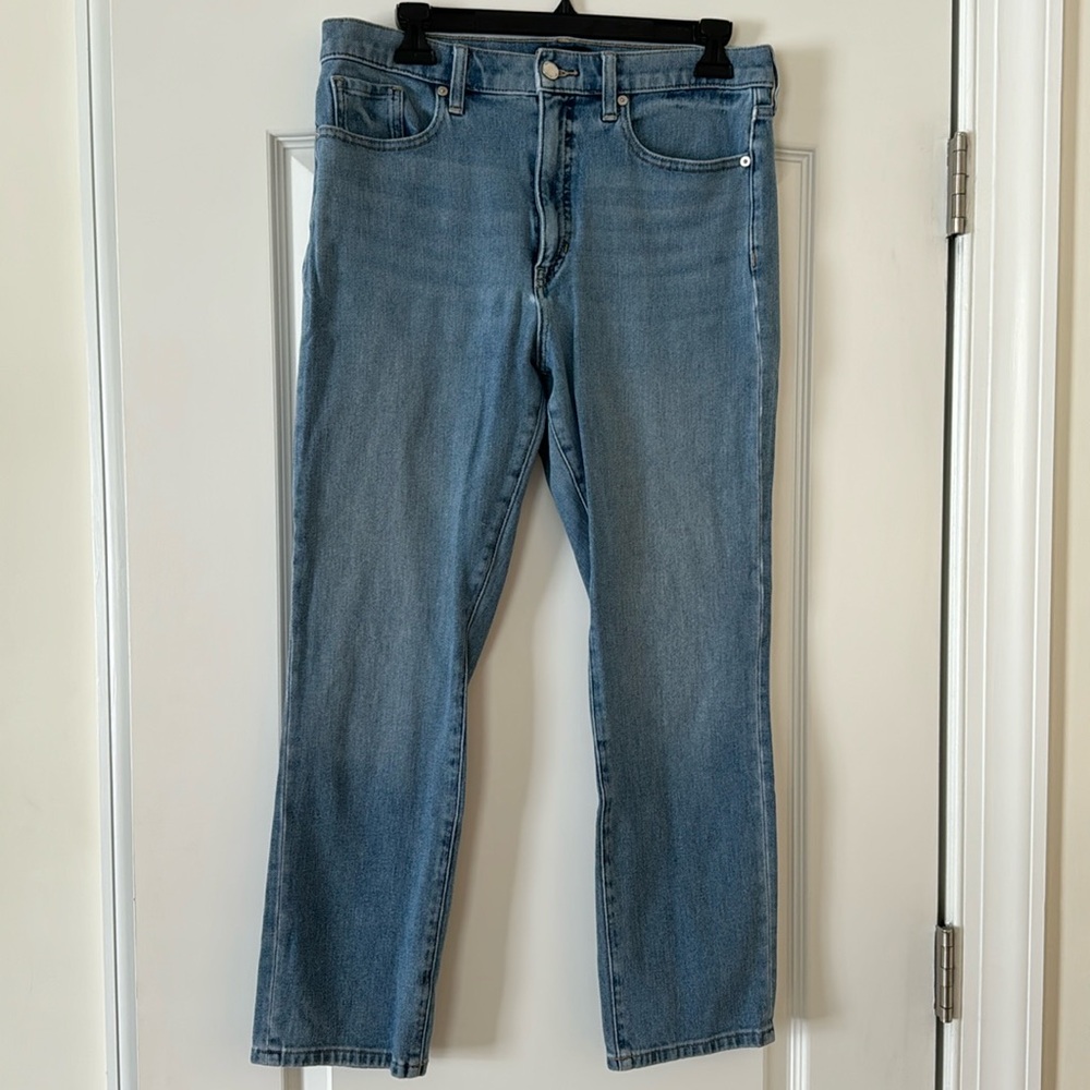 Banana Republic Size 31/12 | High-Rise Slim Jeans in light wash, premium denim